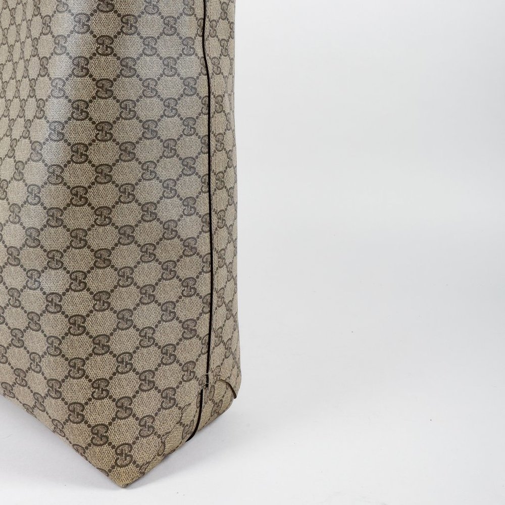 SOLD Gucci Beige GG Supreme Canvas Tote - Picture 5 of 10